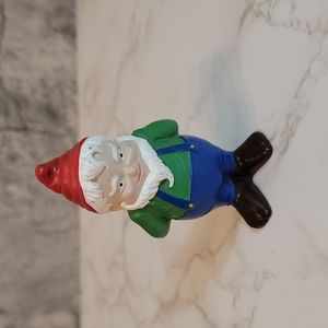 Becker & Mayer ! Quirk Gnome 2005 Figure Figurine 3 1/2" Statue gnome red hat